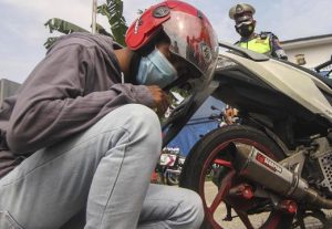 Foto Ilustrasi motor knalpot bising