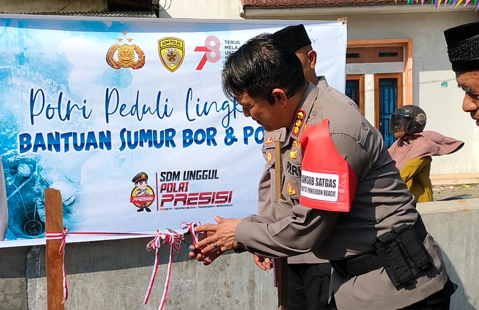 Polri Peduli Lingkungan, Polresta Padang Berikan Bantuan Sumur Bor & Pompa Air di Kelurahan Balai Gadang, Lubuk Minturun