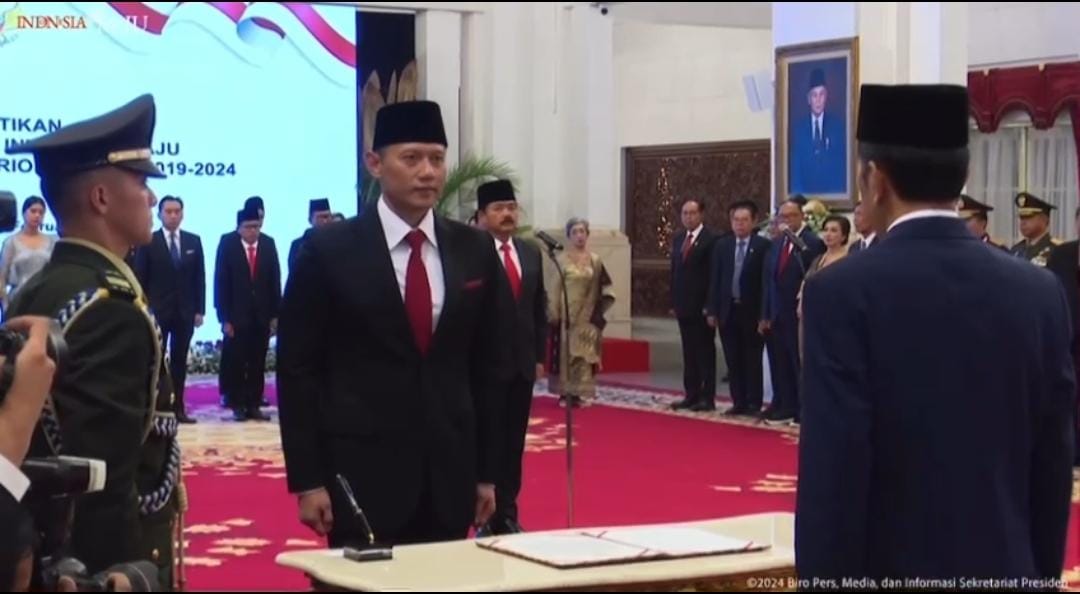 Presiden Jokowi Lantik Dua Mentri Pada Kabinet Indonesia Maju, Hadi Tjahyanto Jadi Menkopolhukam dan AHY Jadi Menteri ATR