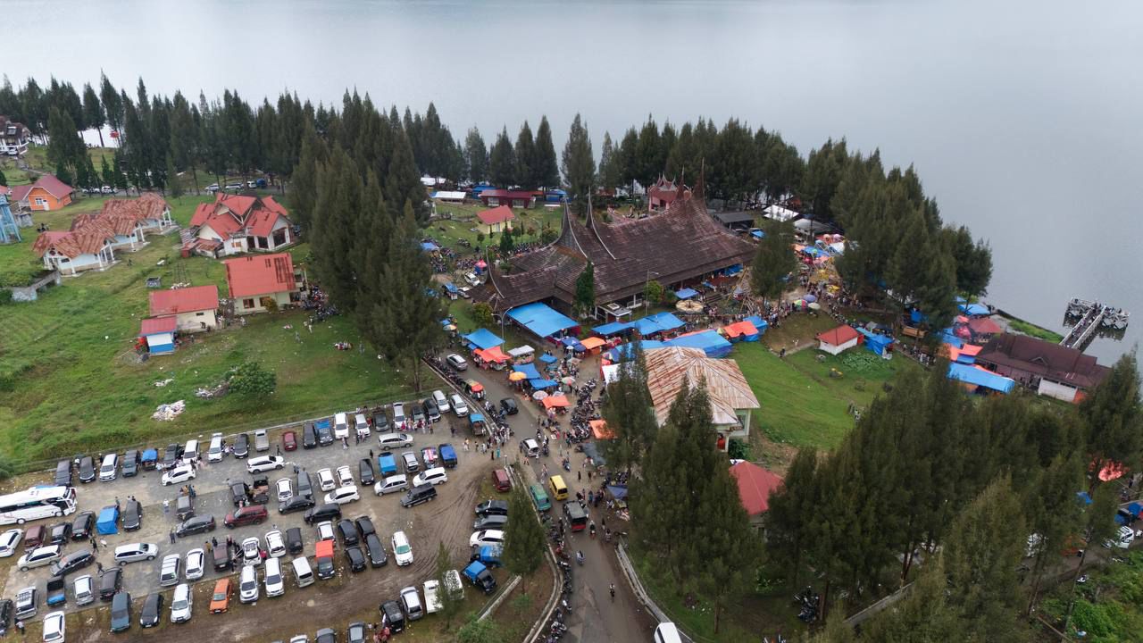 Foto pantauan Udara jumlah wisatawan di kab.solok