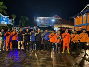 Bupati solok turunkan tim dan eskavator