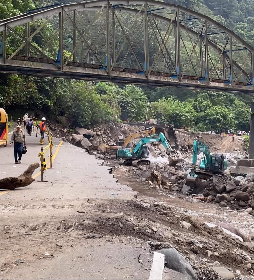 Perbaikan dan penanganan jalan nasional padang-bukit tinggi