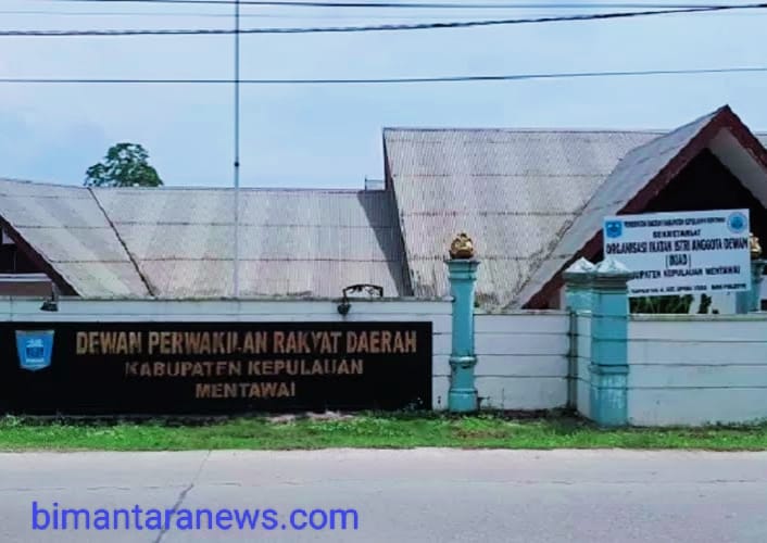 Satresnarkoba Polresta Padang Tangkap 1 Orang Warga dan 3 Orang Yang Diduga Anggota DPRD Kab. Mentawai Tengah Asik Pesta Narkoba !