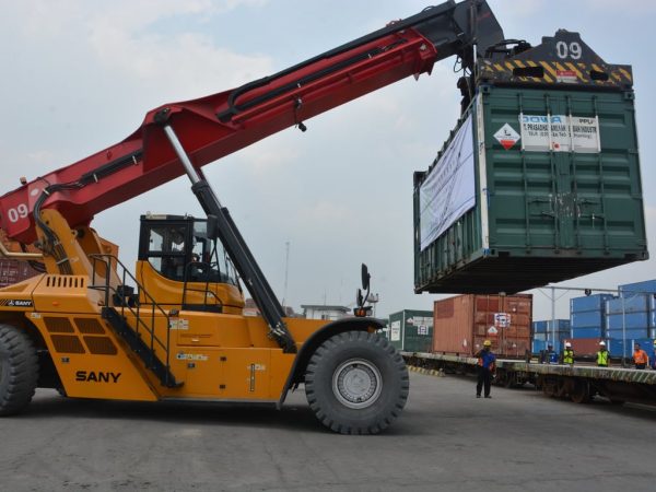 KAI melalui KAI Logistik Perkuat Peran dalam Angkutan Limbah B3