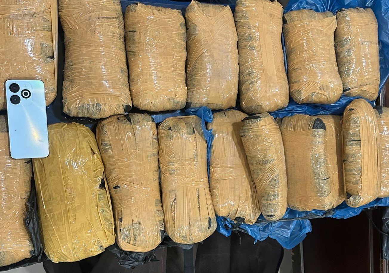 Foto : Barang Bukti 17 Kg Ganja